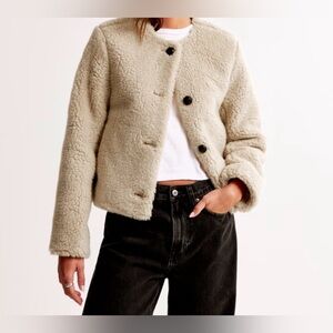 Abercrombie & Fitch Sherpa collarless Jacket Small Teddy Jacket